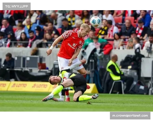 埃因霍温1-2拜仁慕尼黑 德甲霸主客场展现控制力